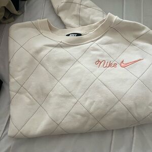 Nike Quilted oversized cropped Sweatshirt
